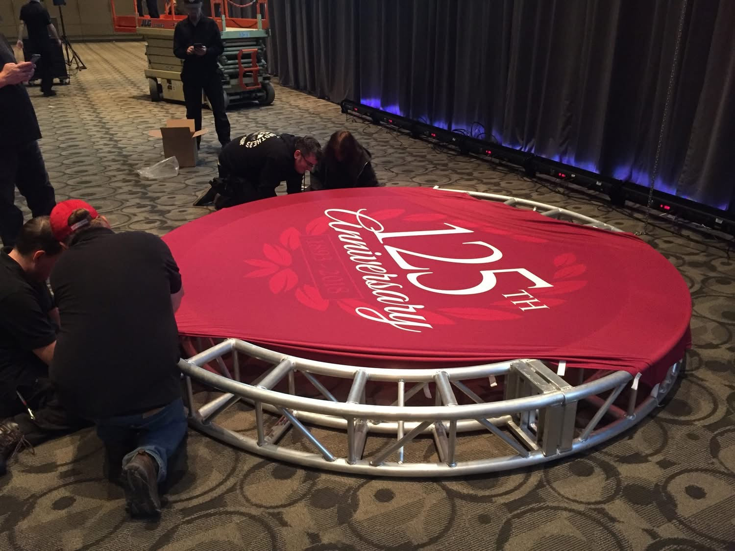 Circle Stretch Shape (Truss Mount - Truss not included)